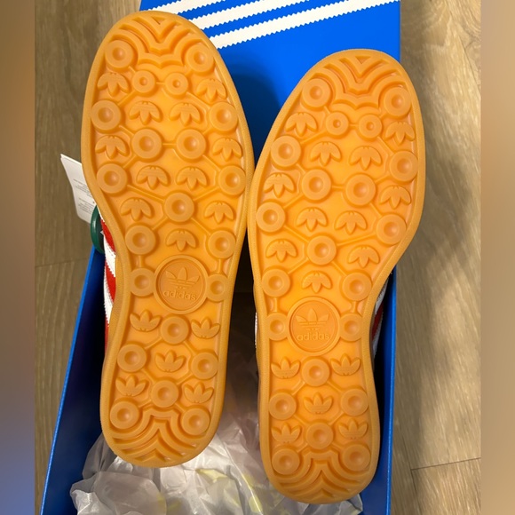 COPY - NWT ADIDAS GAZELLE INDOOR SHOES Red Scarlet and White - Picture 3 of 6